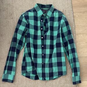 NWOT Untuckit Men's Green and Black Checkered Shirt